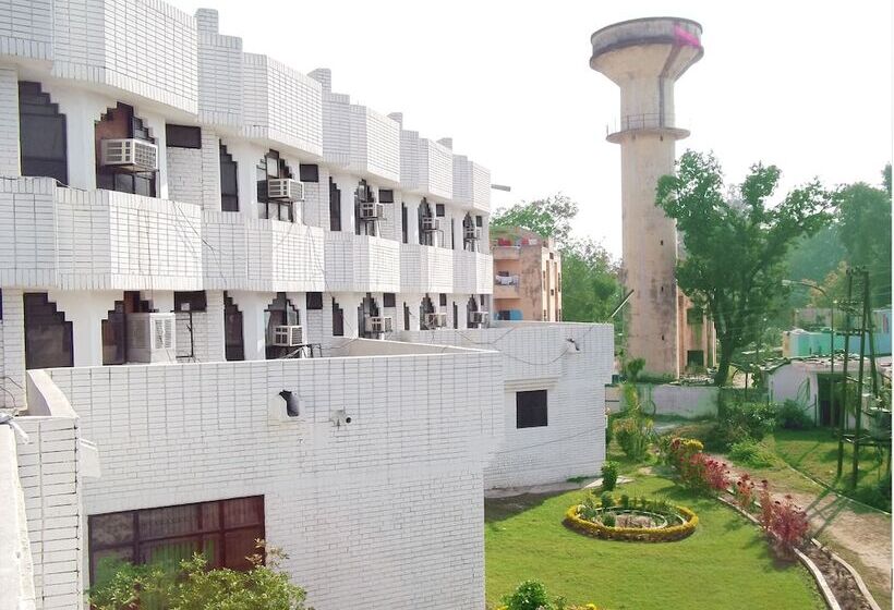 Rahi Motel