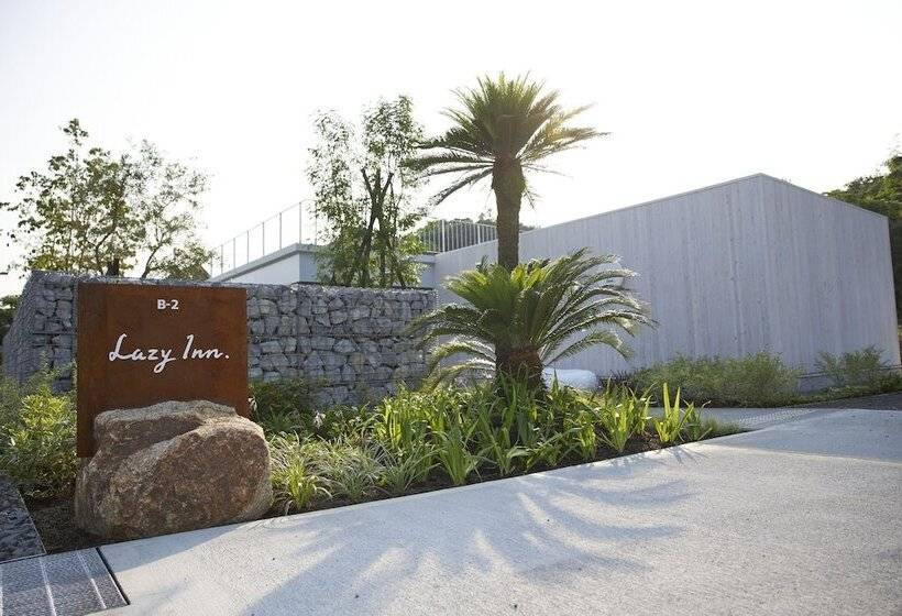 استراحتگاه Lazy Inn