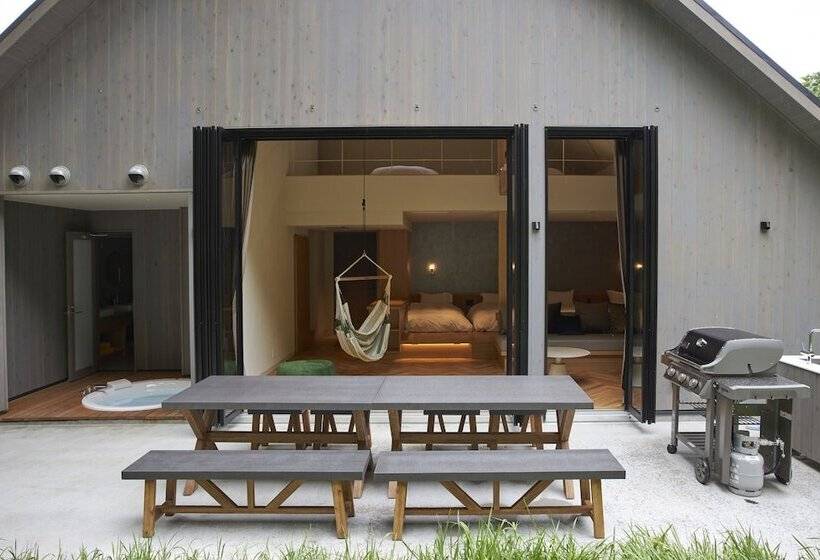استراحتگاه Lazy Inn