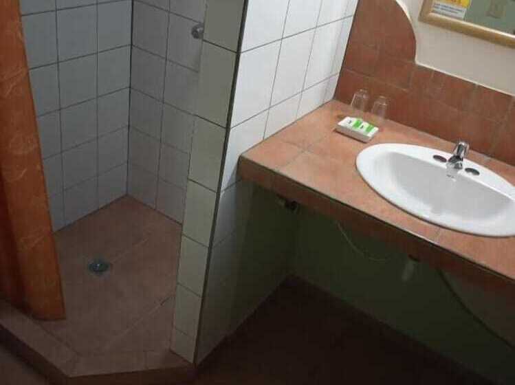 הוסטל Hostal Hansi Bocas Town