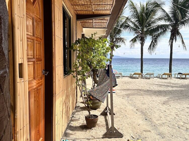 住宿加早餐  Bamboo House Beach Lodge & Restaurant