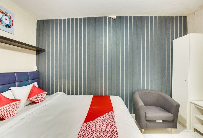 هتل Afira Rooms Aeropolis By Oyo Rooms