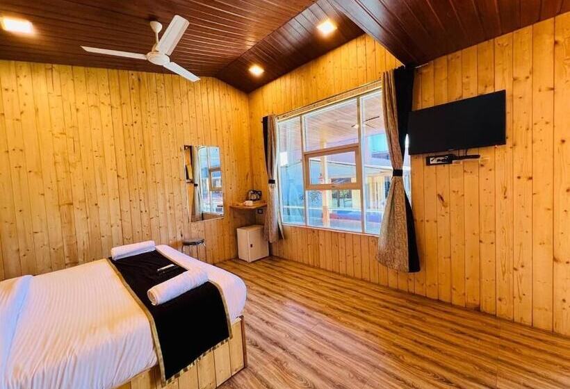 فندق Arya Resort & Spa