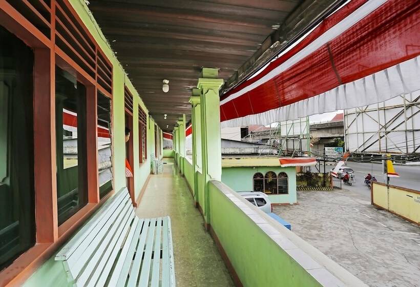 هتل Bone Indah By Oyo Rooms