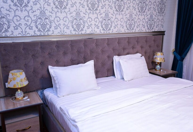 فندق Dendi Plaza