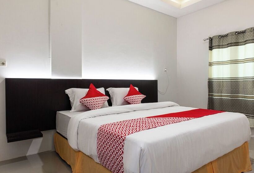 هتل Evergreen Homestay By Oyo Rooms