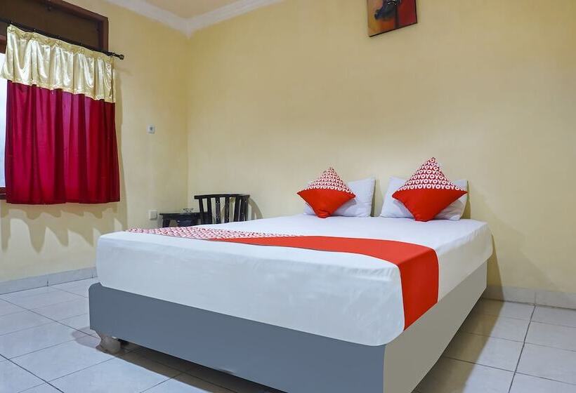 Hotel Makassar Cottage By Oyo