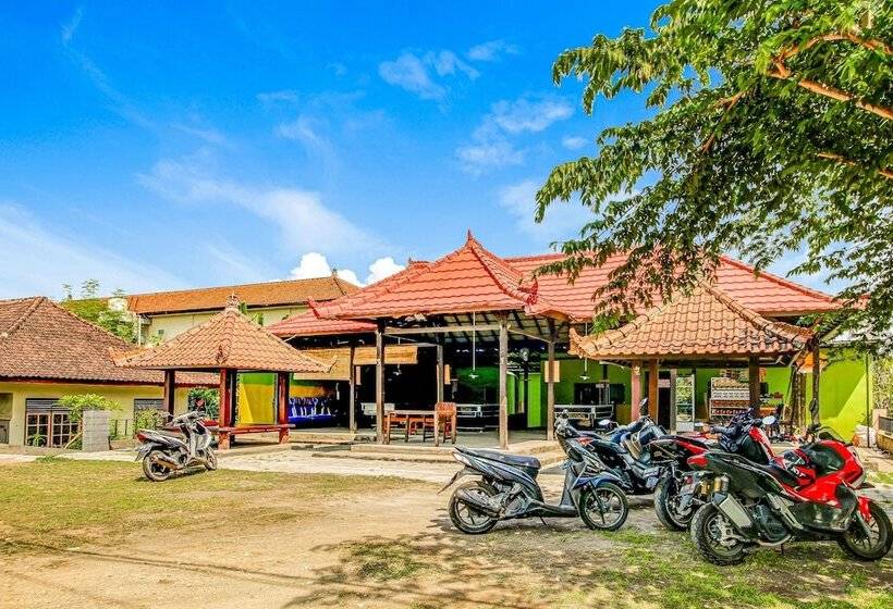 هتل Oyo 91053 Desa Wisata Gilimanuk