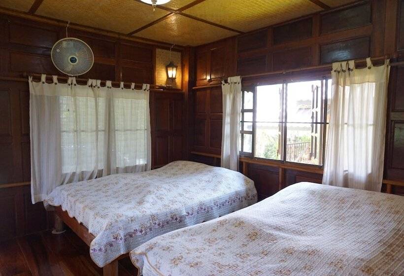 هتل Phuruarounmai Resort