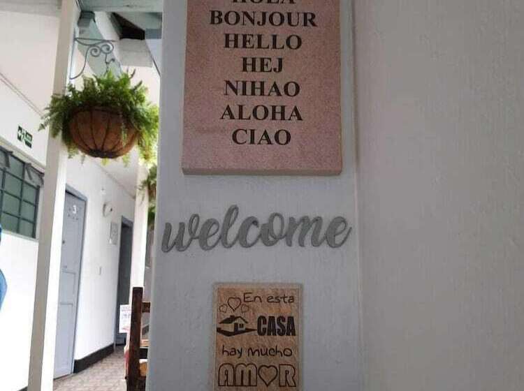 هتل Posada Santa Elena