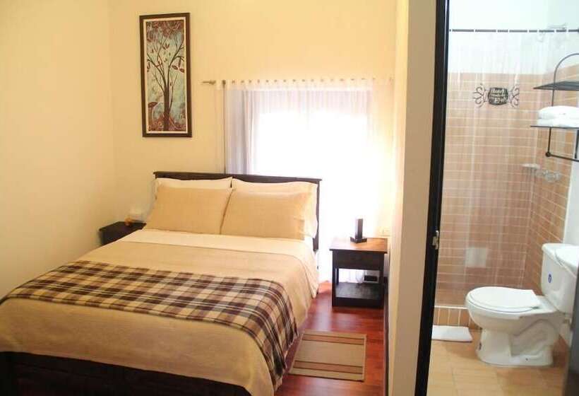 هتل Posada Santa Elena