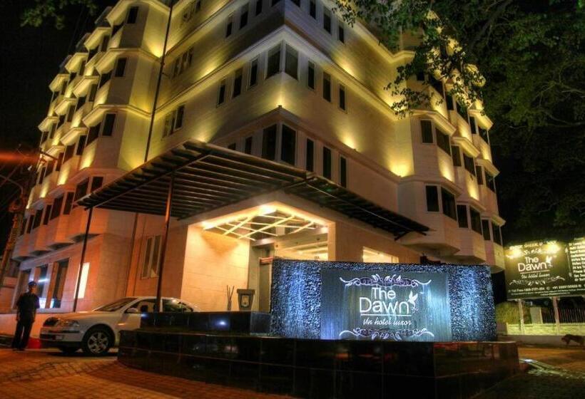 호텔 The Dawn