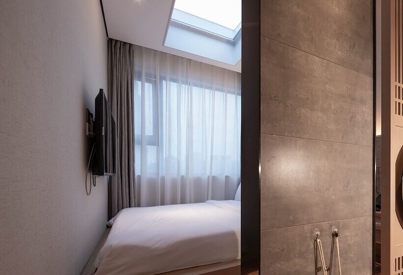 Otel The Hidden House Chengdu Taiguli Branch