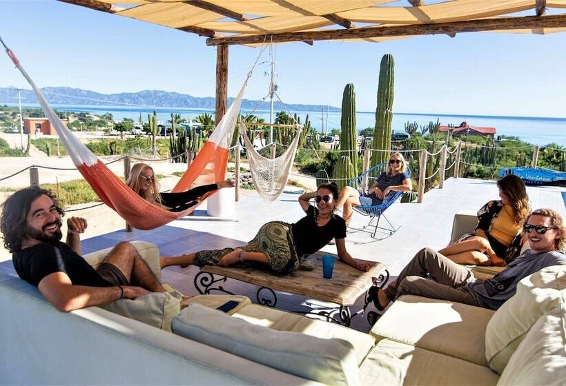 La Ventana Hostel
