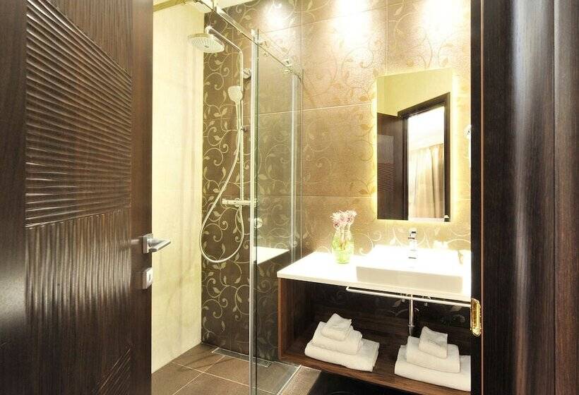 پانسیون Nv Luxury Suites & Spa