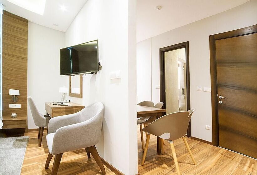 پانسیون Nv Luxury Suites & Spa