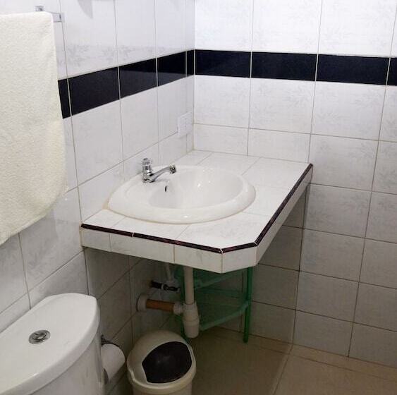 تختخواب و صبحانه Casa Lourdes Baracoa