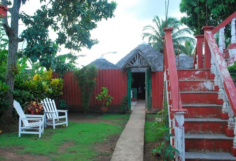 تختخواب و صبحانه Hostal Trujillo