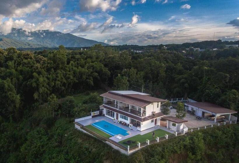 هتل C View Home