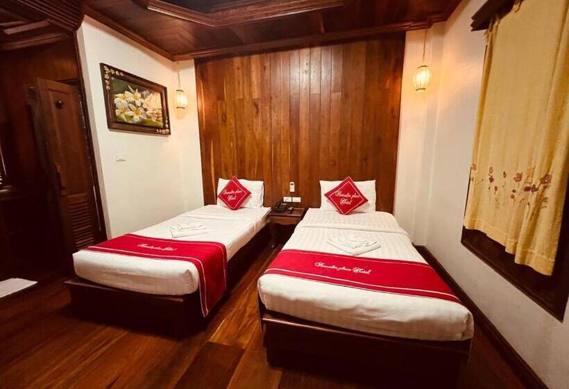 هتل Pumalin Villa