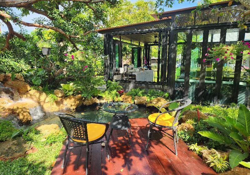 ホテル Baan Nern Khao Resort Pattaya