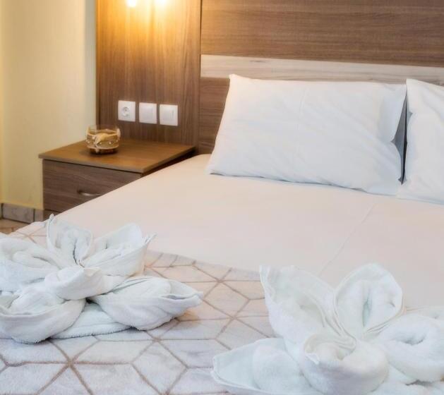 هتل Ianos Apartments