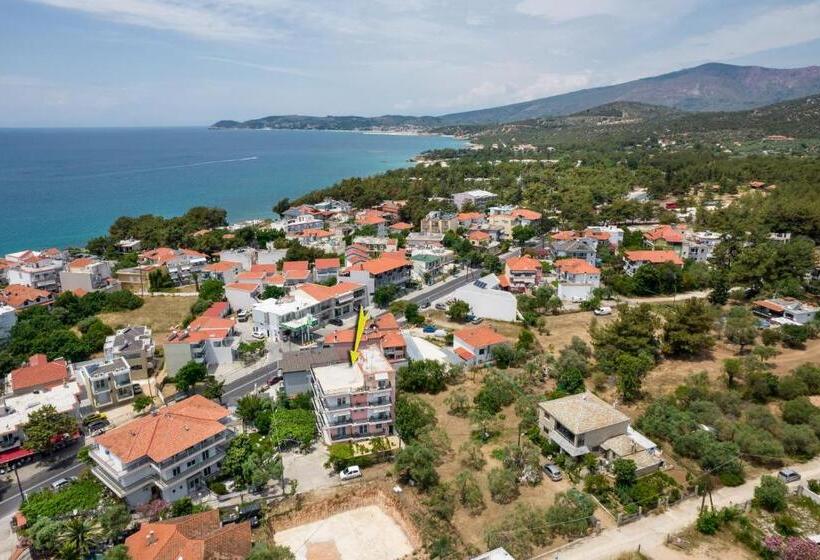 هتل Ianos Apartments