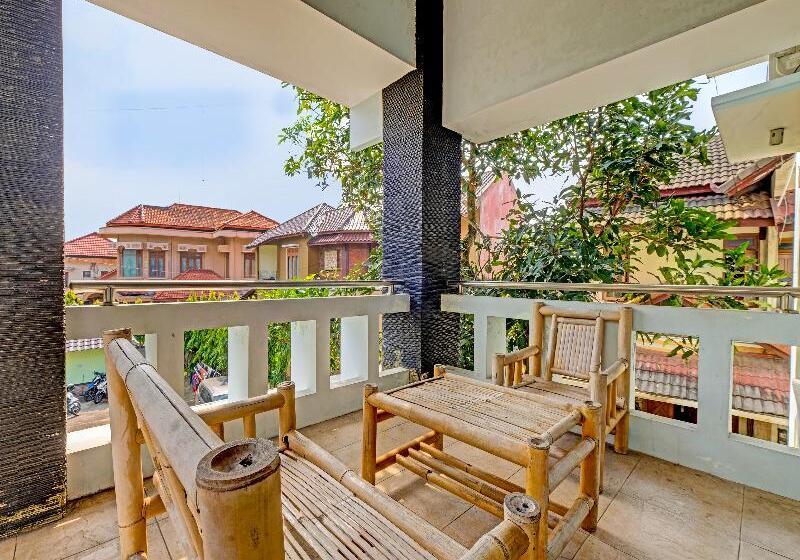 هتل Oyo 91522 Candi Gebang Guesthouse
