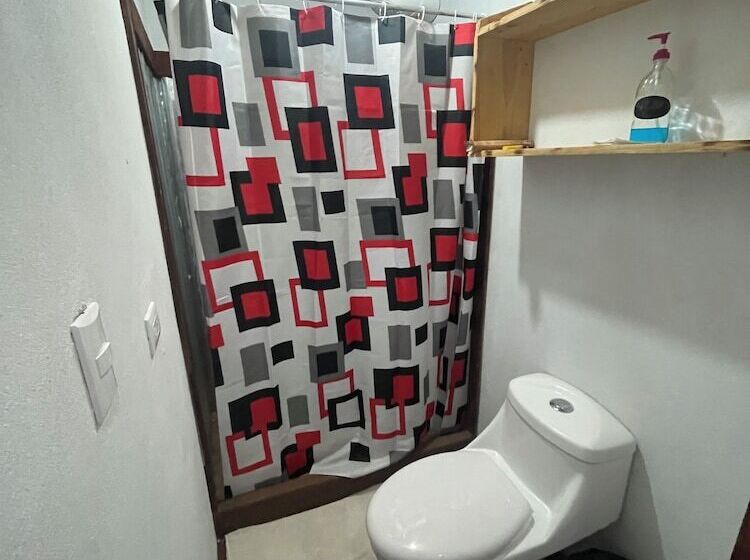 فندق Poas Volcano Rooms