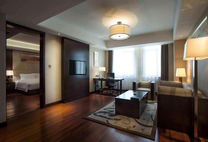 فندق Ramada Plaza By Wyndham Xi An South