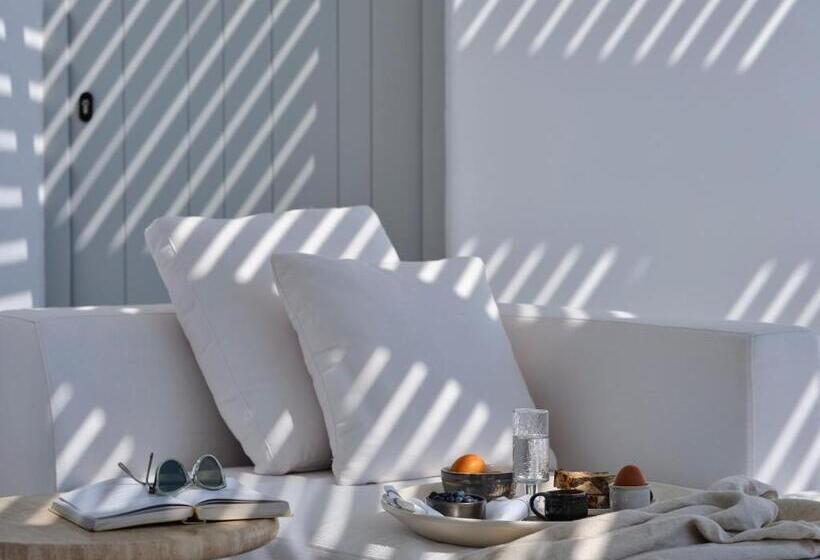 هتل Deos Mykonos   A Myconian Collection