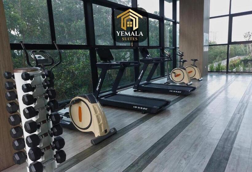 فندق Yemala Suites At Skyloft   Johor