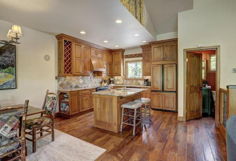 منتجع Beaver Creek Village