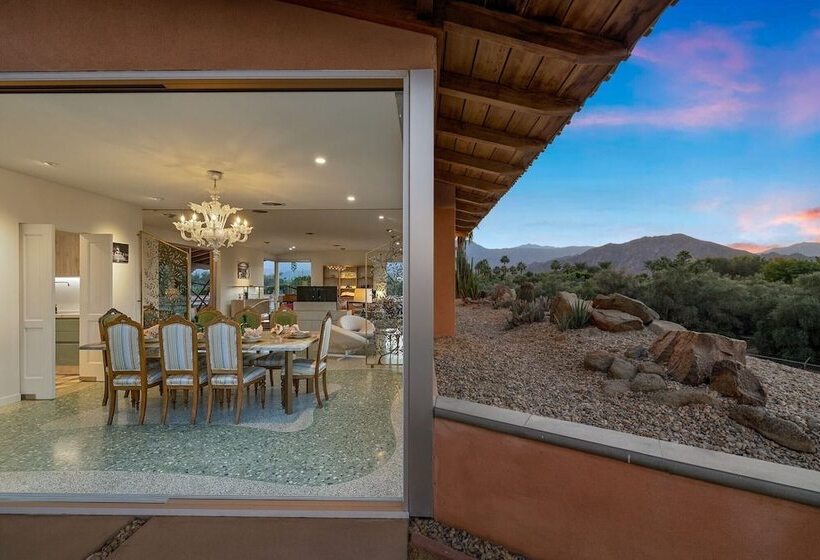 Eccentric Estate By Avantstay Empire Polo Views
