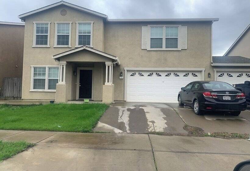 بنسيون Peaceful And Clean In Merced California