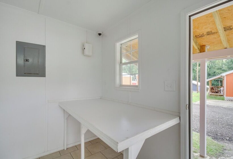 Pet Friendly Picayune Tiny Home ~ 4 Mi To Downtown