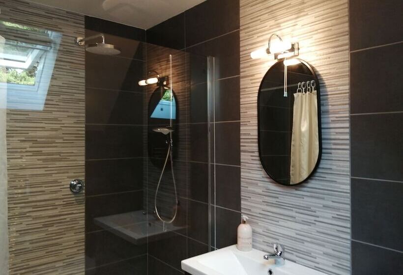 דירת נופש The Highlands, 5 Bed 5 Bath, Large Spacious House
