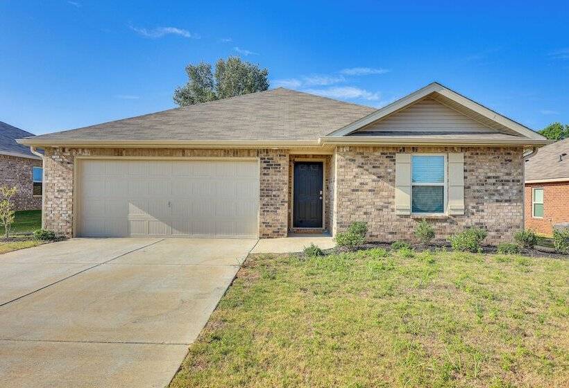 Family Friendly Triana Home Near Redstone Arsenal!