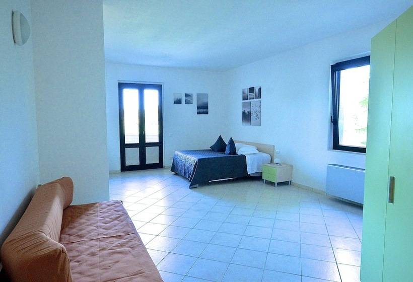 فندق فئة نجمة واحدة Residence Leccio