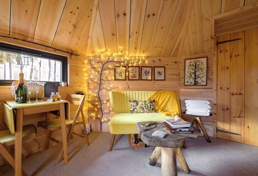 فندق Sweet Donside Cabins