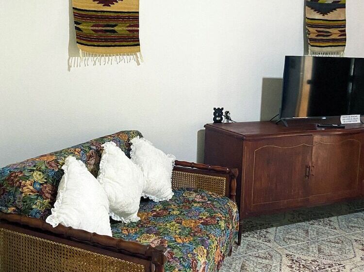 Hotel Villa Gardenias