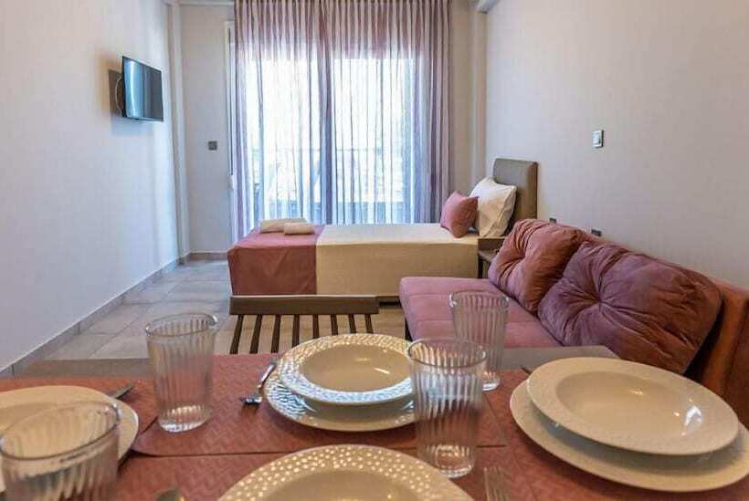 پانسیون Aura Apartments