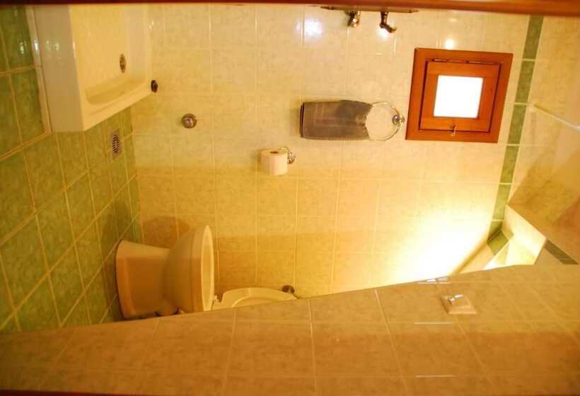 بنسيون Xirafis Apartments