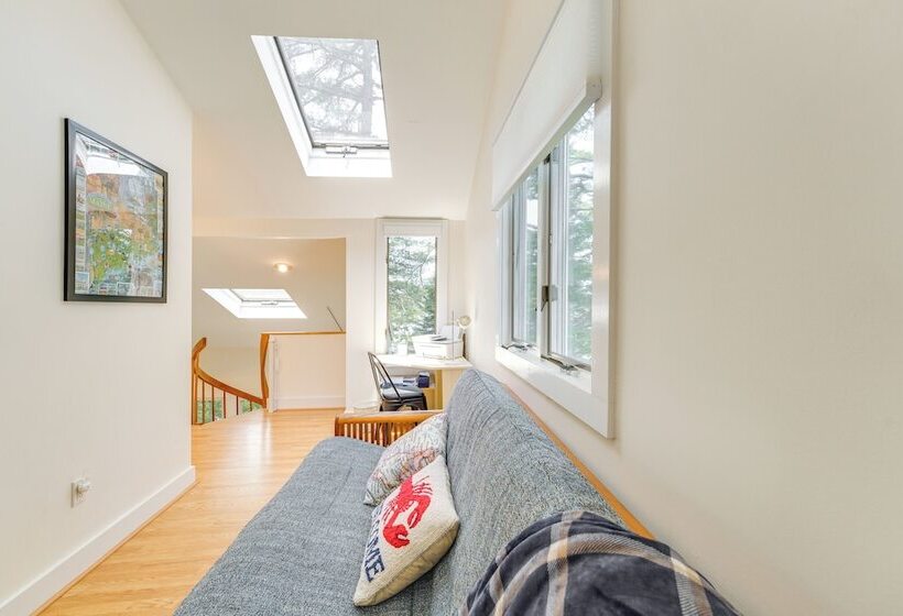 Quiet Freeport Home On Casco Bay W/ Fire Pit