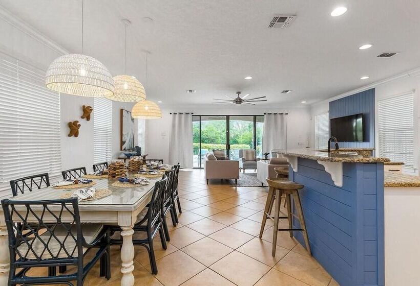 إقامة Castle Pines Court Retreat