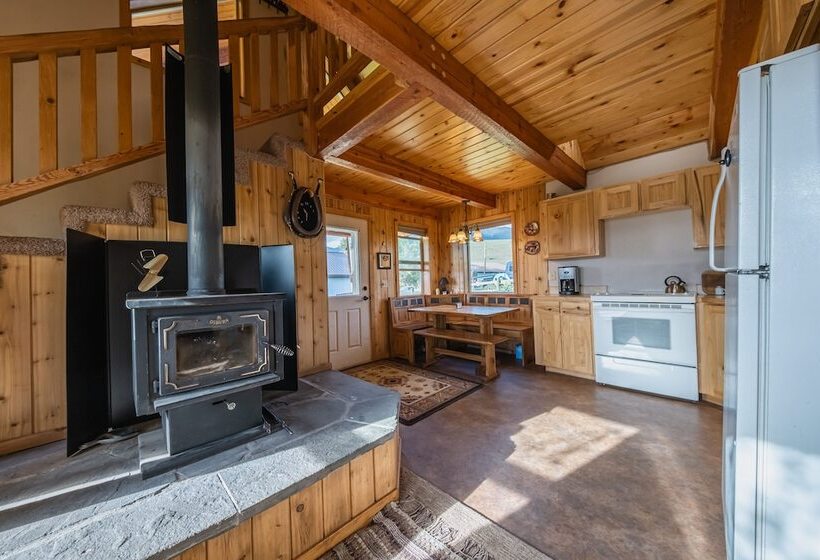 The Cabin On The Ranch