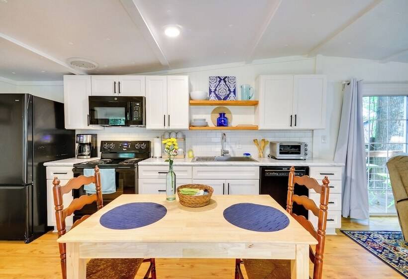 The Reynolda Cottage W/ Decks, Near Wake Forest!