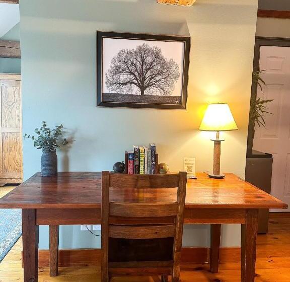 צימר The Black Walnut Inn