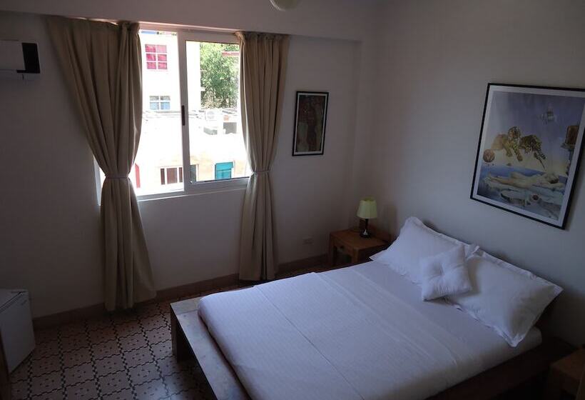 Hostal Zaza