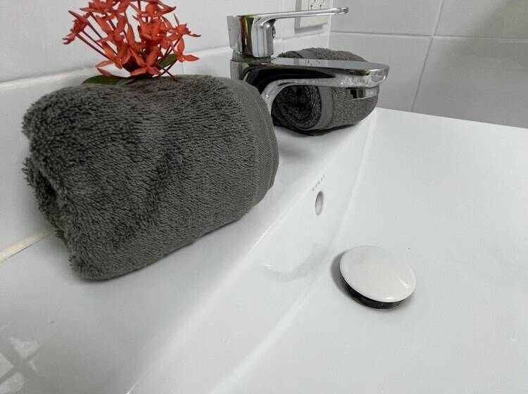 فندق Vanara Bungalows